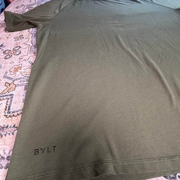 BYLT Premium Crew Neck Men's Shirt Olive Green Athletic Gym T-shirt Size Large - Picture 3 of 6